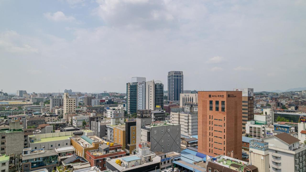 Hotel Barahan Чонджу Екстер'єр фото